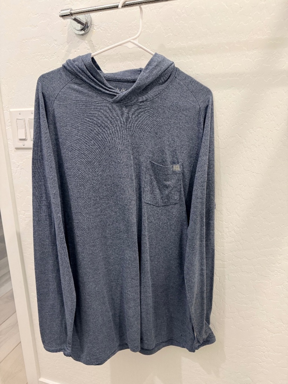 Huk Fishing Men's Waypoint UPF Hoodie Size XL Long-Sleeve Performance